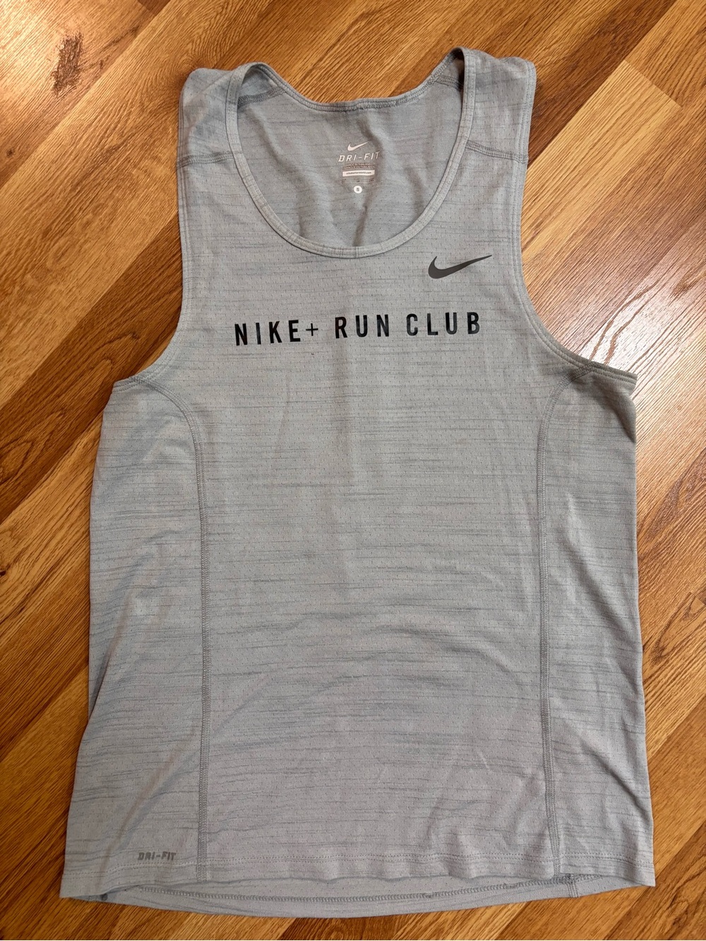 Rare Nike Run Club Chicago Women’s Dri-Fit Grey Tank Top Size Small